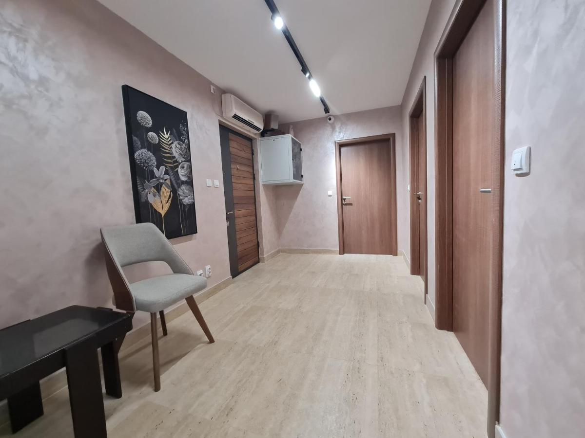 Airport Molko Apartments Surčin Eksteriør bilde