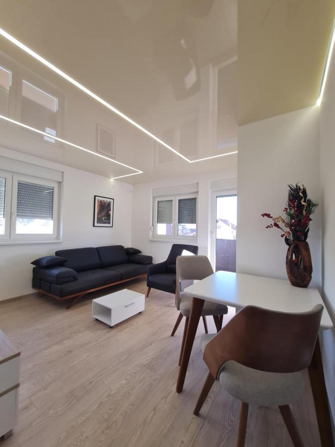Airport Molko Apartments Surčin Eksteriør bilde