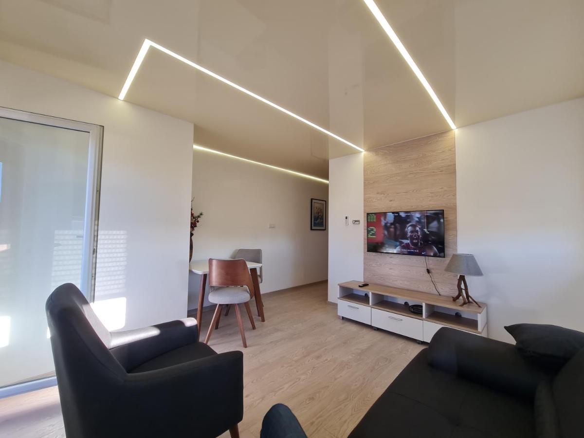 Airport Molko Apartments Surčin Eksteriør bilde