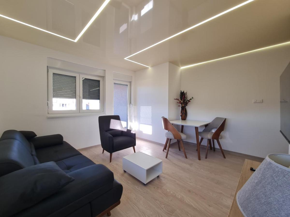 Airport Molko Apartments Surčin Eksteriør bilde