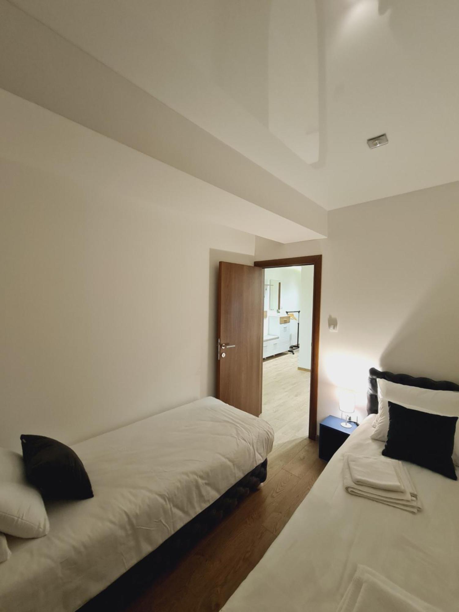 Airport Molko Apartments Surčin Eksteriør bilde